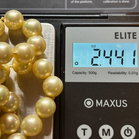 Vintage Majorica Pearl Necklace 22" Timeless Elegance From Spain 9mm Silk Knots - Picture 8 of 12